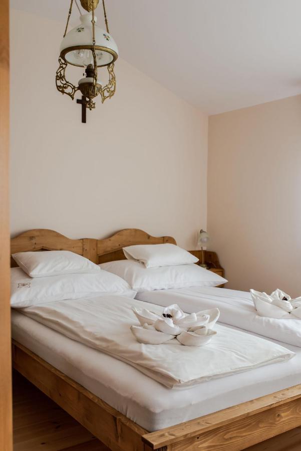 Szent Gellert Borhaz Es Vendegfogado Bed and Breakfast Makó Exteriör bild