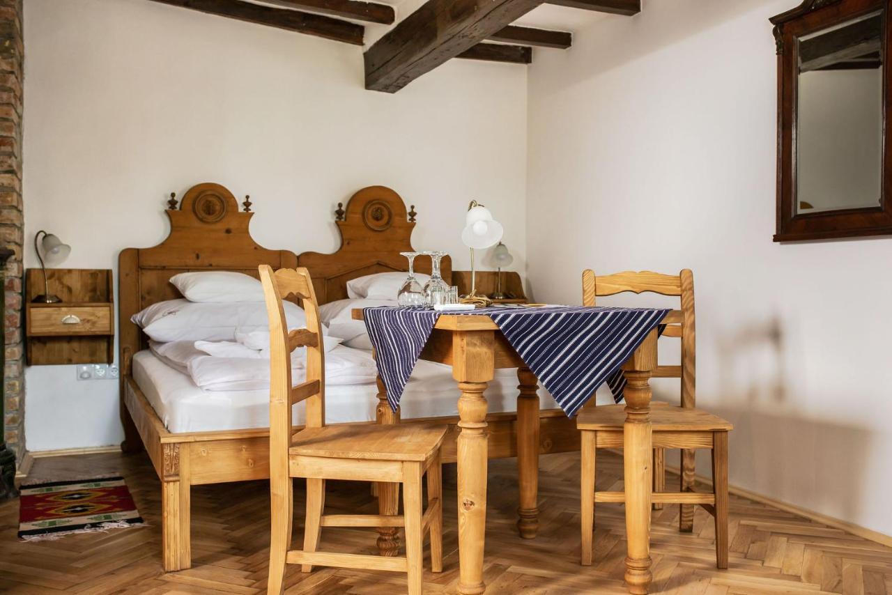 Szent Gellert Borhaz Es Vendegfogado Bed and Breakfast Makó Exteriör bild