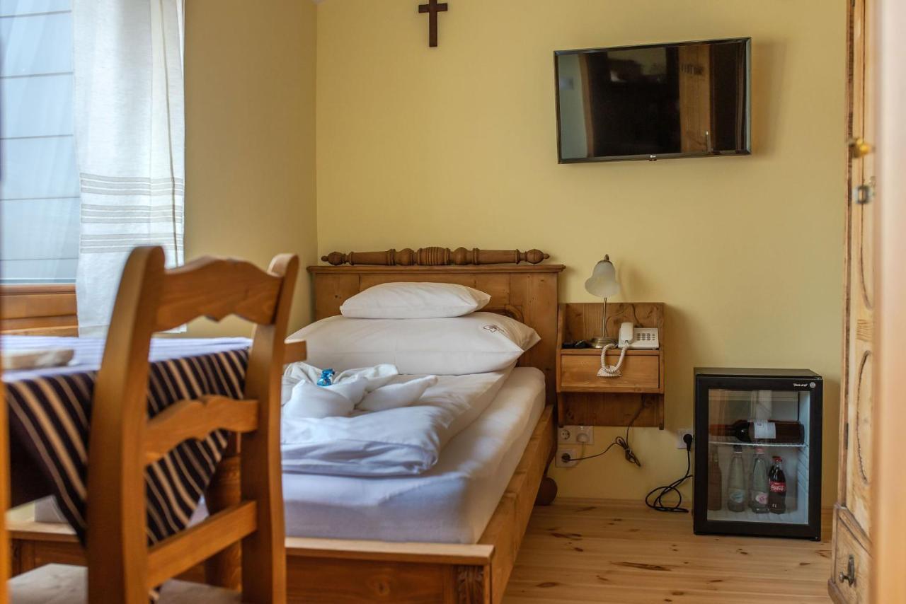 Szent Gellert Borhaz Es Vendegfogado Bed and Breakfast Makó Exteriör bild